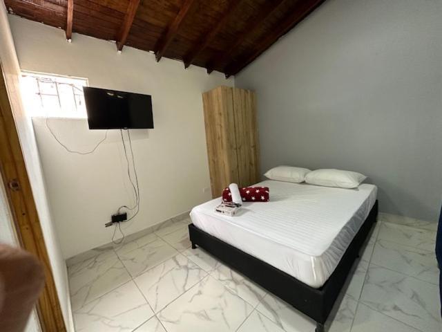 Apartahotel Malaga Medellín Zewnętrze zdjęcie