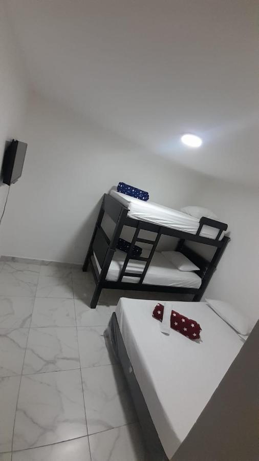 Apartahotel Malaga Medellín Zewnętrze zdjęcie